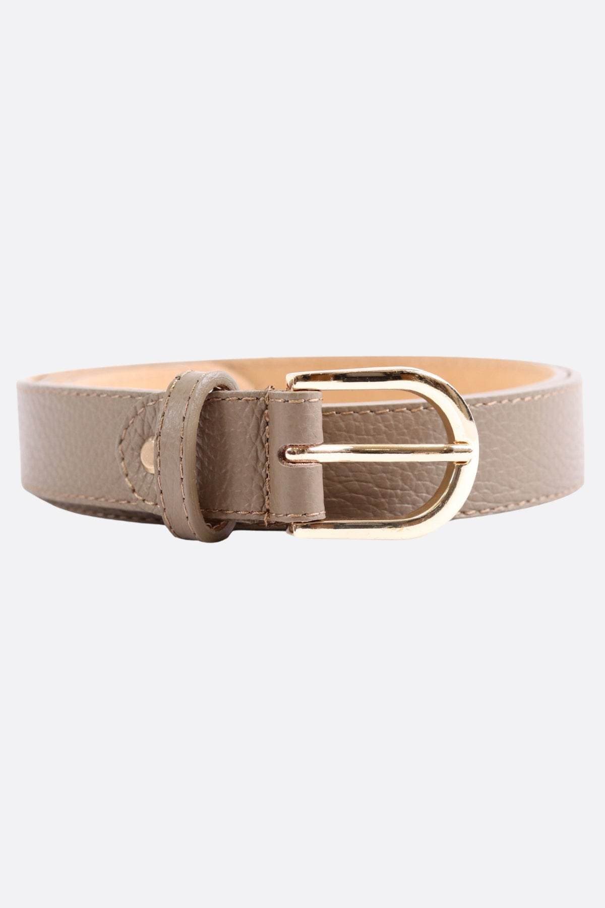 Ceinture chic taupe en cuir grainé, parfaite pour sublimer une tenue élégante au quotidien ou en soirée.