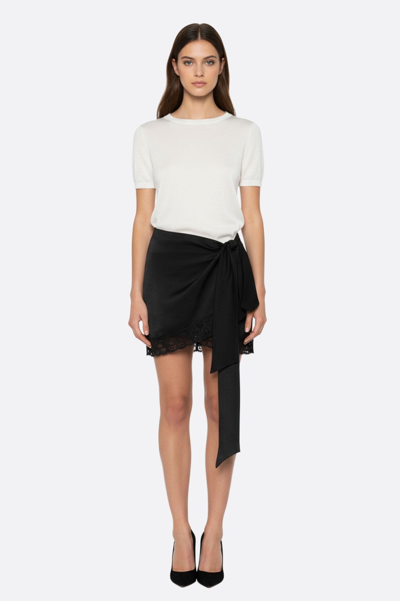 Asymmetric black satin and delicate lace skirt, perfect for an elegant evening or refined event