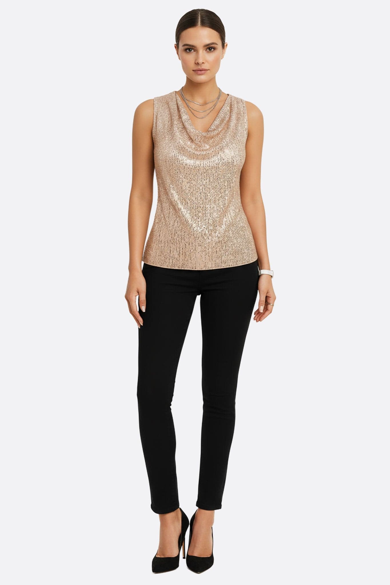 Zoom sur le top sans manches en sequins beiges, alliant éclat et style, idéal pour une sortie élégante ou festive.